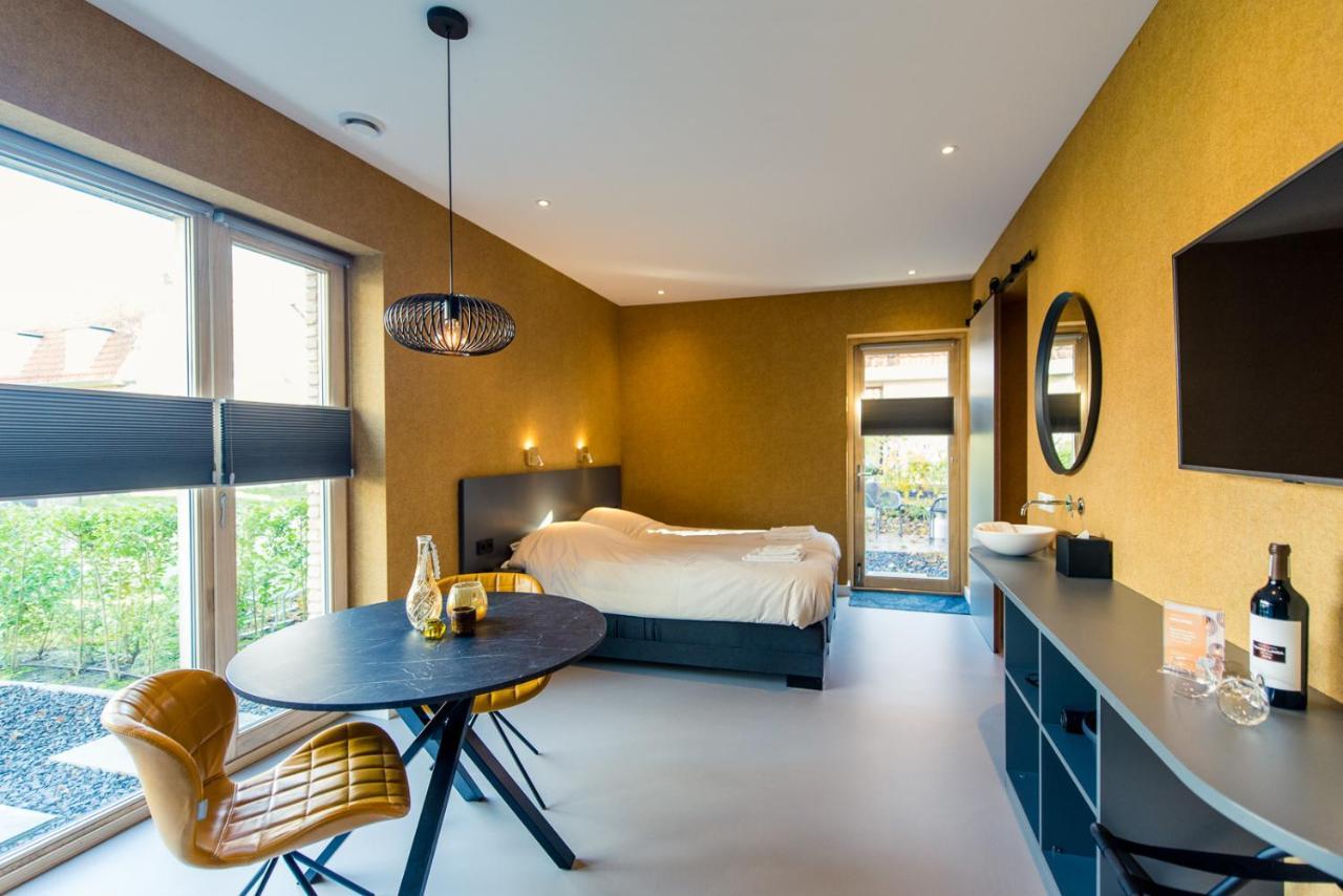 Breeze Ameland Hotel ฮอลลุม ภายนอก รูปภาพ